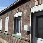 Charmante Maison 50 M² Avec Terrasse Et Parking - Inclus, Proche Cambrai Et Activites Nautiques - Fr-1-510-202 * Iwuy