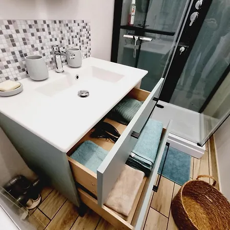 Charmante Maison 50 M² Avec Terrasse Et Parking - Tout Inclus, Proche Cambrai Et Activites Nautiques - Fr-1-510-202 * Iwuy